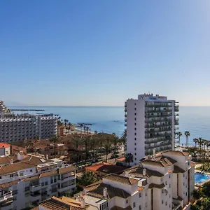 Estudio Recien Reformado En Primera Linea De Playa , Benalmadena Spain